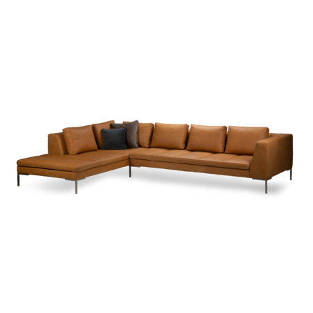 Sofá de couro design escandinavo